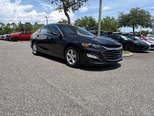 Mosaic Black Metallic 2025 Chevrolet Malibu FWD 1LT