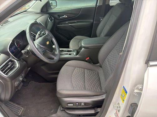 Summit White 2021 Chevrolet Equinox 1LT