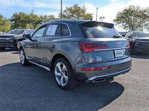 2022 Audi Q5 45 S line Premium Plus