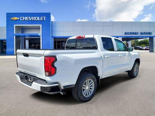Summit White 2026 Chevrolet Colorado LT