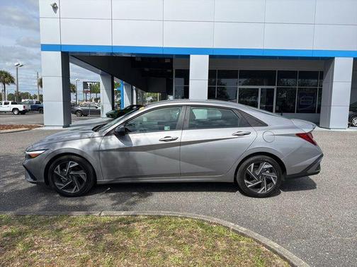 2025 Hyundai ELANTRA Sport