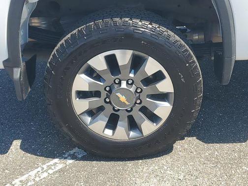 2024 Chevrolet Silverado 2500 Custom