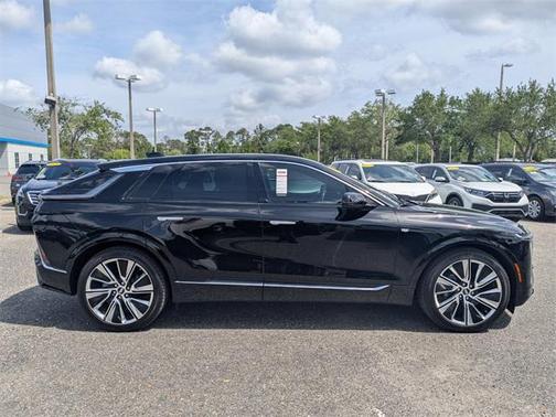 2023 Cadillac LYRIQ RWD Luxury