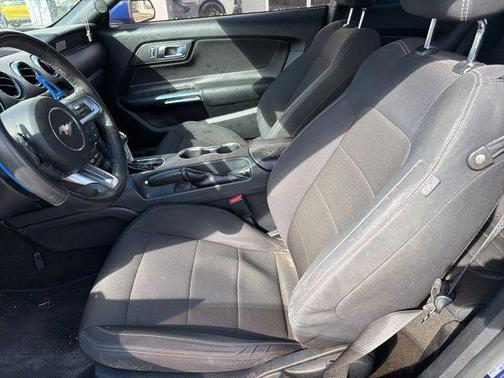 2016 Ford Mustang V6