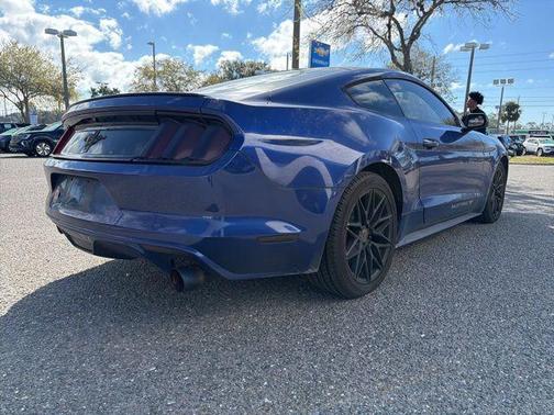 2016 Ford Mustang V6
