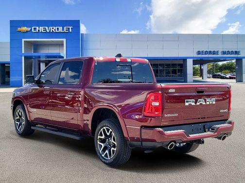 Delmonico Red Pearlcoat 2025 RAM 1500 Laramie