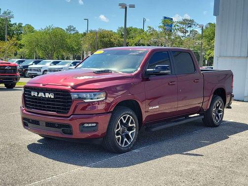 Delmonico Red Pearlcoat 2025 RAM 1500 Laramie