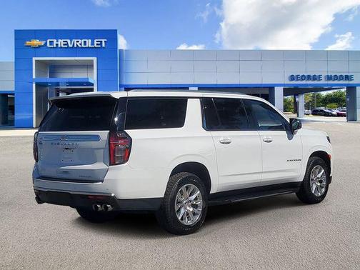 2023 Chevrolet Suburban Premier