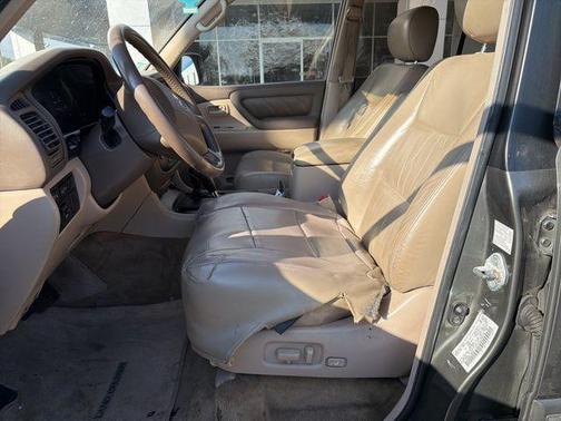 2001 Toyota Land Cruiser Base