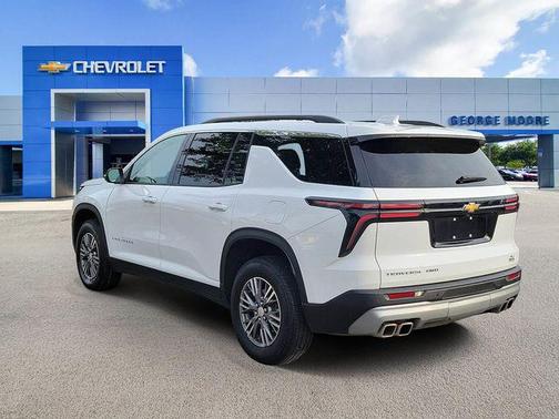 Summit White 2025 Chevrolet Traverse LT