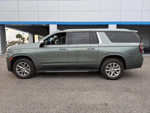 2023 Chevrolet Suburban Premier