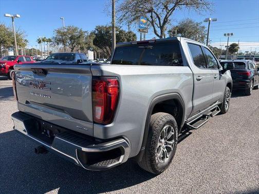 2024 GMC Sierra 1500 SLE