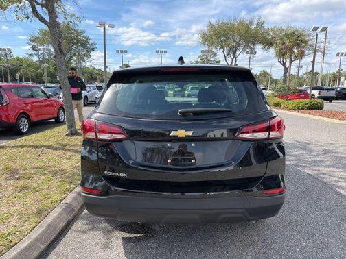 Mosaic Black Metallic 2024 Chevrolet Equinox LS