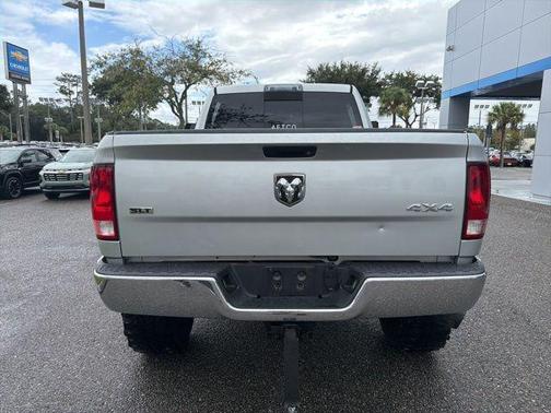 2017 RAM 2500 SLT Crew Cab 4x4 6'4' Box