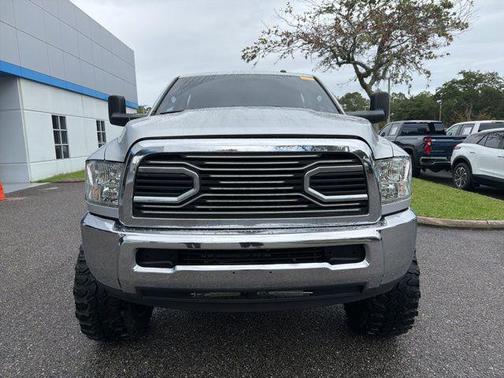 2017 RAM 2500 SLT Crew Cab 4x4 6'4' Box