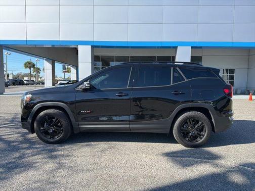 2024 GMC Terrain AWD AT4