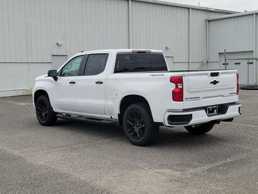Summit White 2026 Chevrolet Silverado 1500 Custom