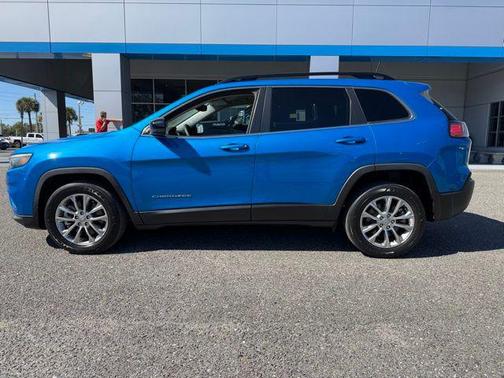 2022 Jeep Cherokee Latitude Lux