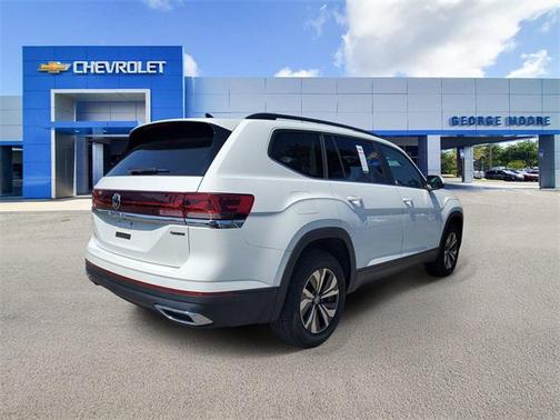 2024 Volkswagen Atlas 2.0T SE