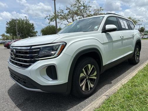 2024 Volkswagen Atlas 2.0T SE