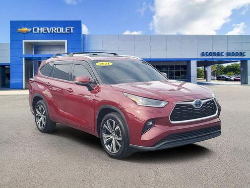 2021 Toyota Highlander Hybrid XLE