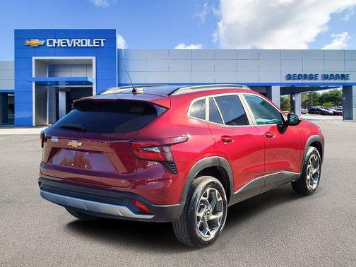 2025 Chevrolet Trax LT