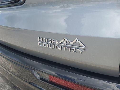 2025 Chevrolet Traverse High Country