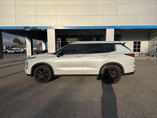 2023 Mitsubishi Outlander SE 2.5 2WD