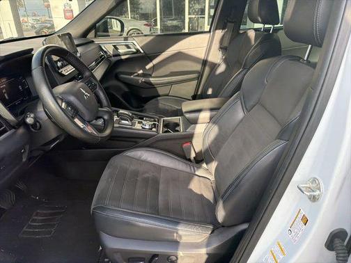 2023 Mitsubishi Outlander SE 2.5 2WD