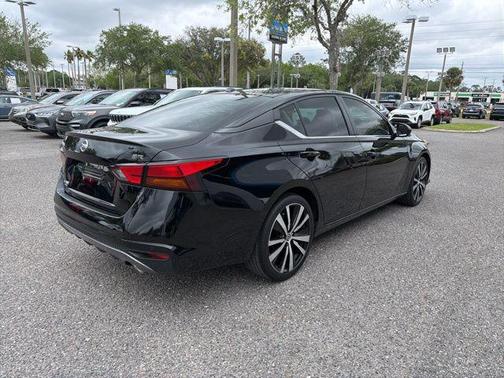 Super Black 2020 Nissan Altima SR FWD