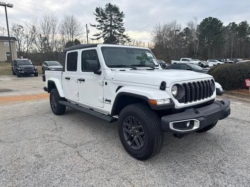 2025 Jeep Gladiator Sport S