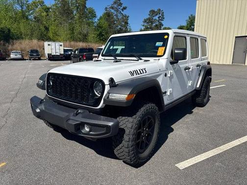Bright White Clearcoat 2024 Jeep Wrangler Willys