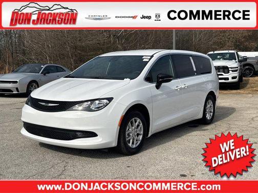 2026 Chrysler Voyager LX