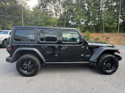 Black Clearcoat 2025 Jeep Wrangler 4xe Willys