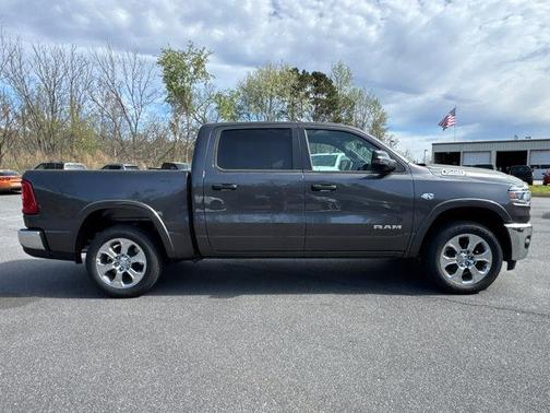 Granite Crystal Metallic Clearcoat 2026 RAM 1500 Big Horn/Lone Star