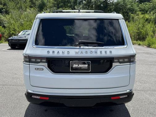 Bright White Clearcoat 2025 Jeep Grand Wagoneer L Series III 4x4