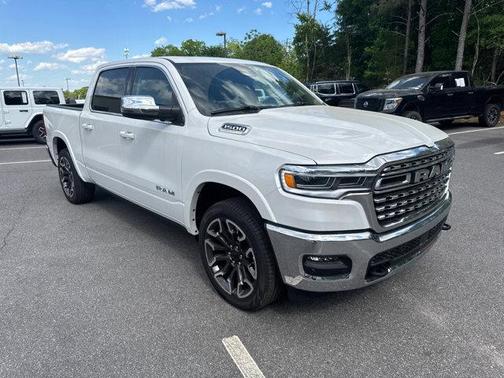 Ivory White Tri-Coat Pearlcoat 2026 RAM 1500 Longhorn