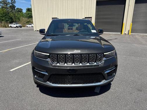 Rocky Mountain Pearlcoat 2024 Jeep Grand Cherokee Summit