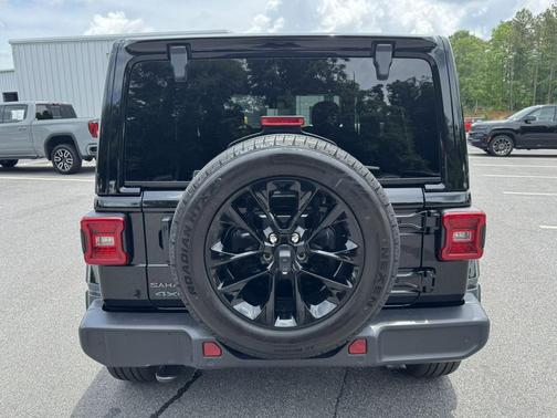 Black Clearcoat 2025 Jeep Wrangler 4xe Sahara