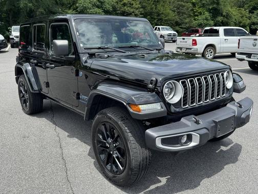 Black Clearcoat 2025 Jeep Wrangler 4xe Sahara