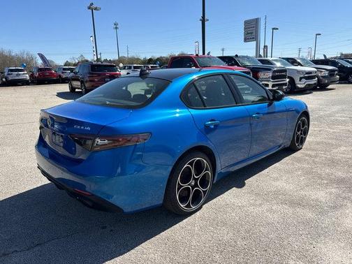 2024 Alfa Romeo Giulia Veloce AWD