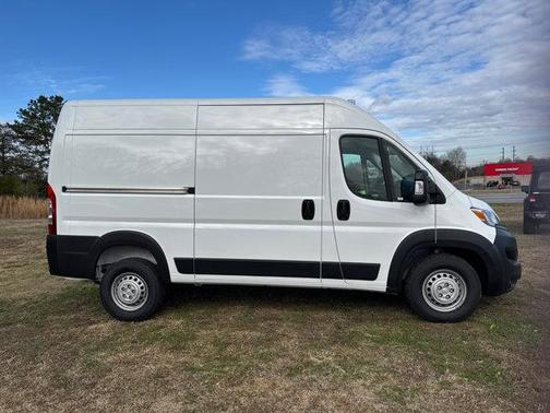 2025 RAM ProMaster 1500 Base