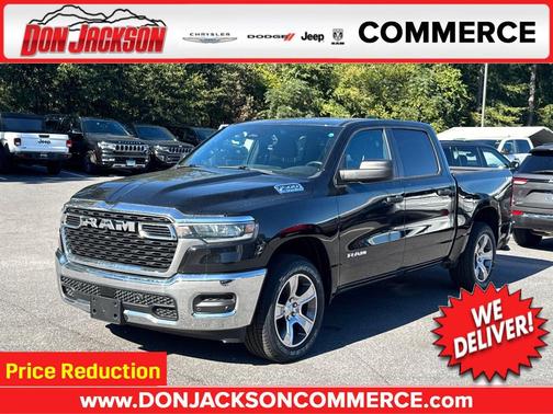 Diamond Black Crystal Pearlcoat 2025 RAM 1500 Tradesman
