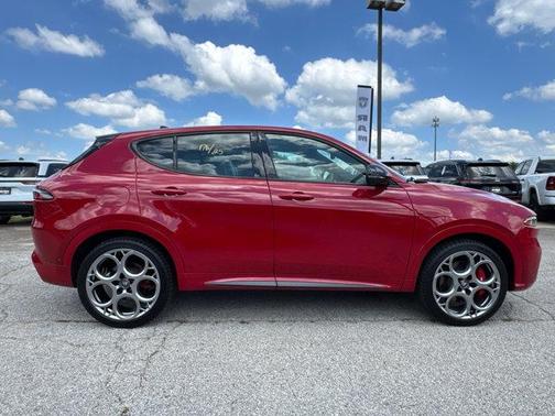 Alfa Rosso 2025 Alfa Romeo Tonale Special Edition Tributo Italiano EAWD