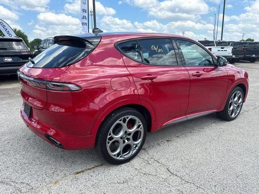 Alfa Rosso 2025 Alfa Romeo Tonale Special Edition Tributo Italiano EAWD