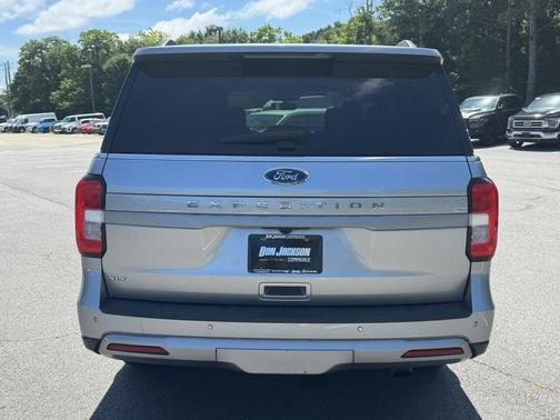 Iconic Silver Metallic 2024 Ford Expedition XLT