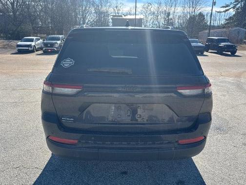 2024 Jeep Grand Cherokee Altitude