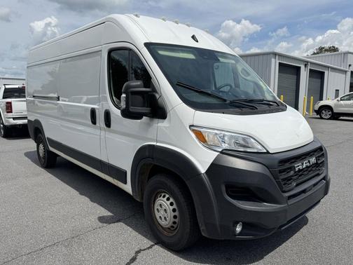 Bright White Clearcoat 2024 RAM ProMaster 2500 Tradesman