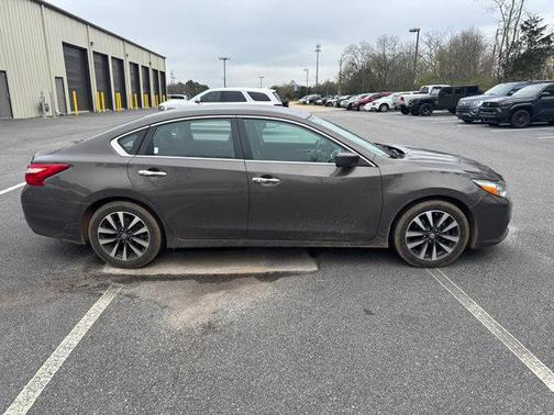 2017 Nissan Altima 2.5 SV