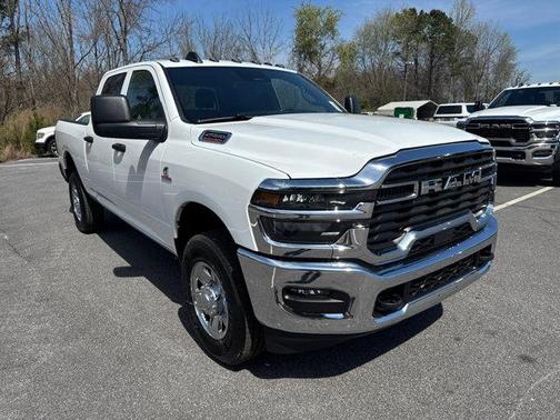 2026 RAM 2500 Tradesman Crew Cab 4x4 6'4' Box
